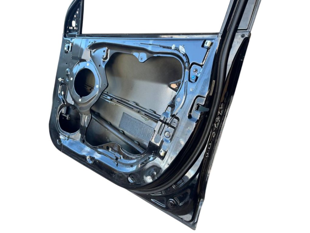 Door Front Right HYUNDAI TUCSON II / ix35 I (LM) (2009-2017)