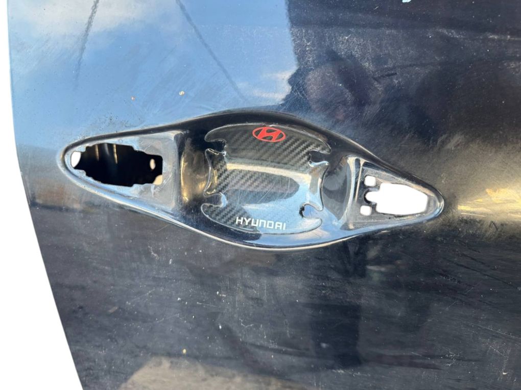 Door Front Right HYUNDAI TUCSON II / ix35 I (LM) (2009-2017)