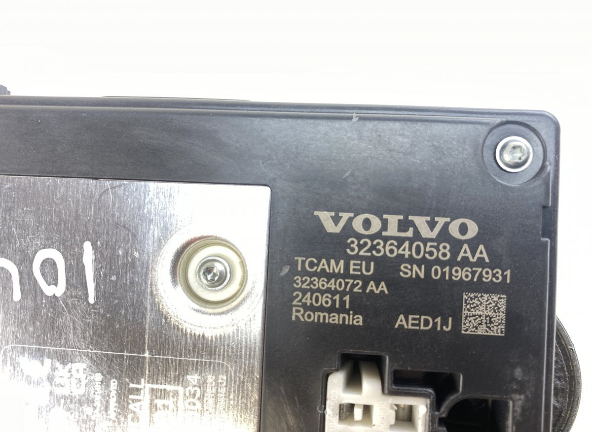 36003686 Aerial VOLVO XC40 (536) (10.17-)