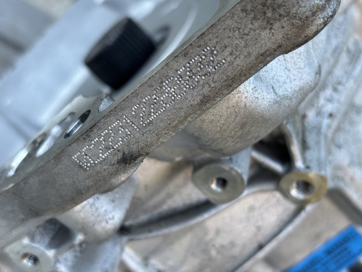 36010925 Gearbox VOLVO XC40 (536) (10.17-)