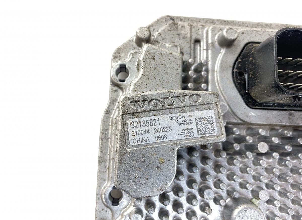 F01R00DT75 Gearbox Control Unit VOLVO XC40 (536) (10.17-)