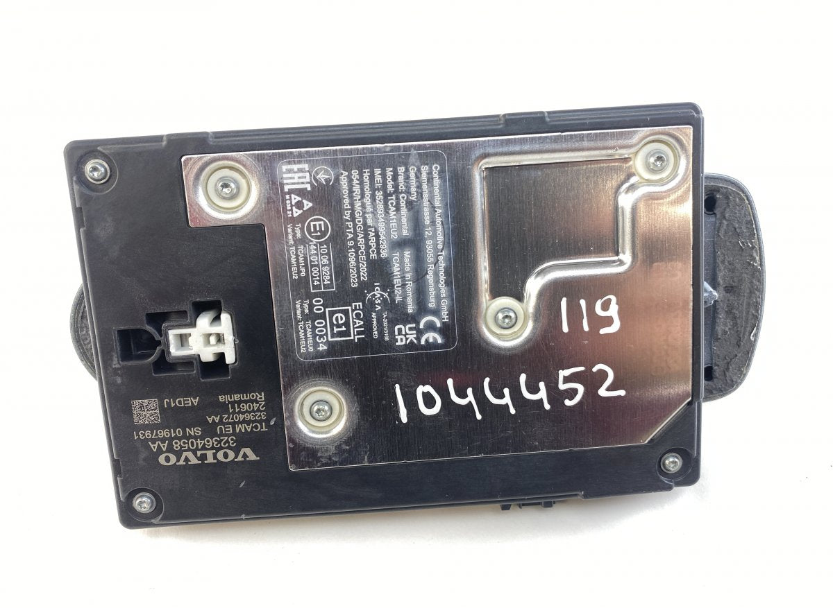 36003686 Aerial VOLVO XC40 (536) (10.17-)