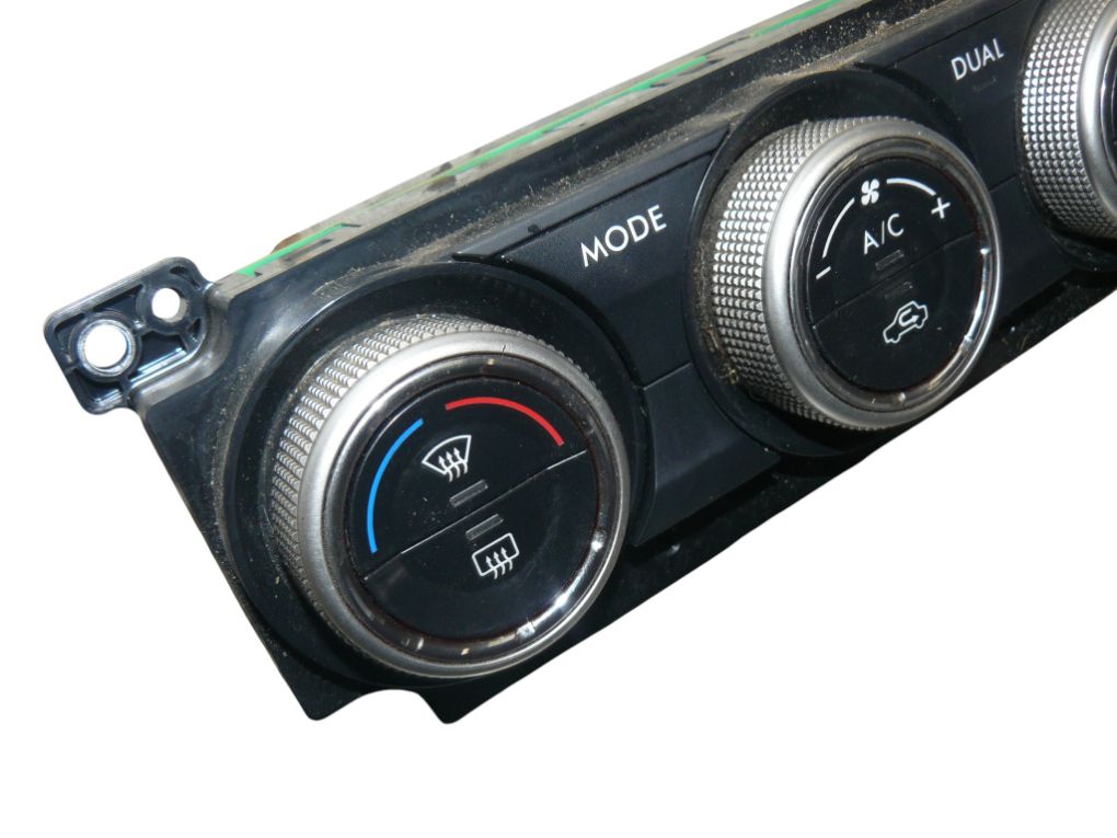 72311SG620 Heater control panel SUBARU FORESTER (SJ) (2013-2018)