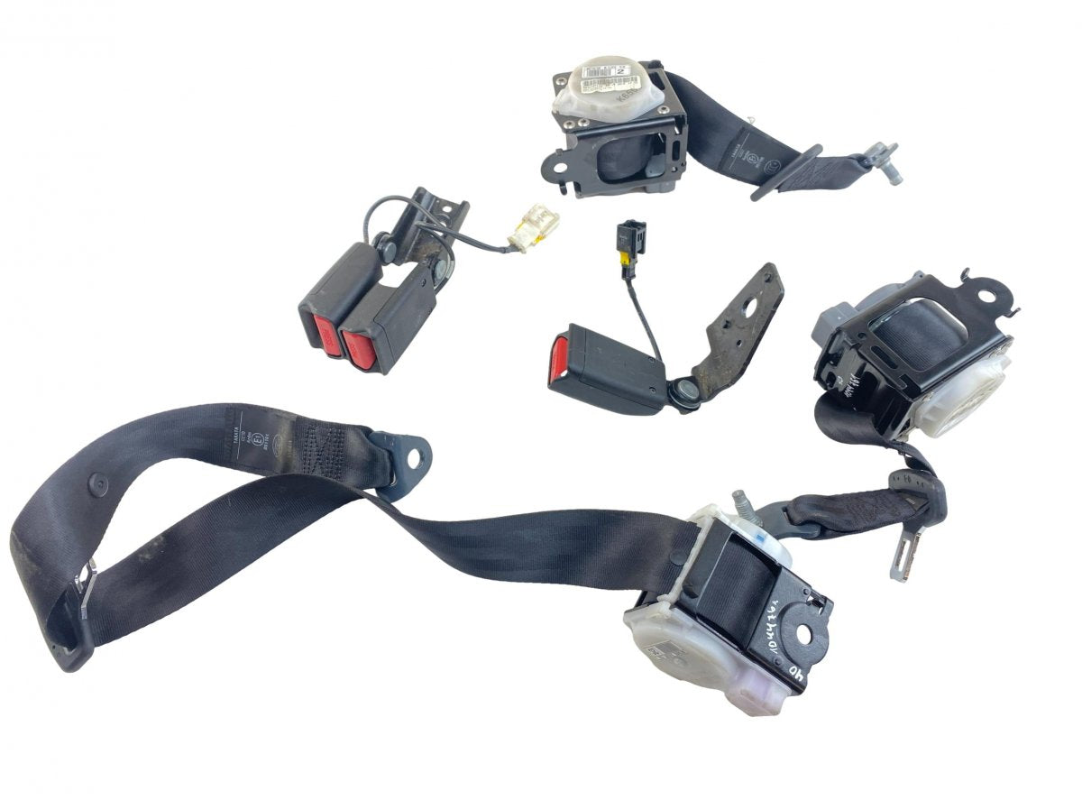 8976C2 8976C3 Seat Belt Set DS DS 4 / DS 4 CROSSBACK (07.15-)