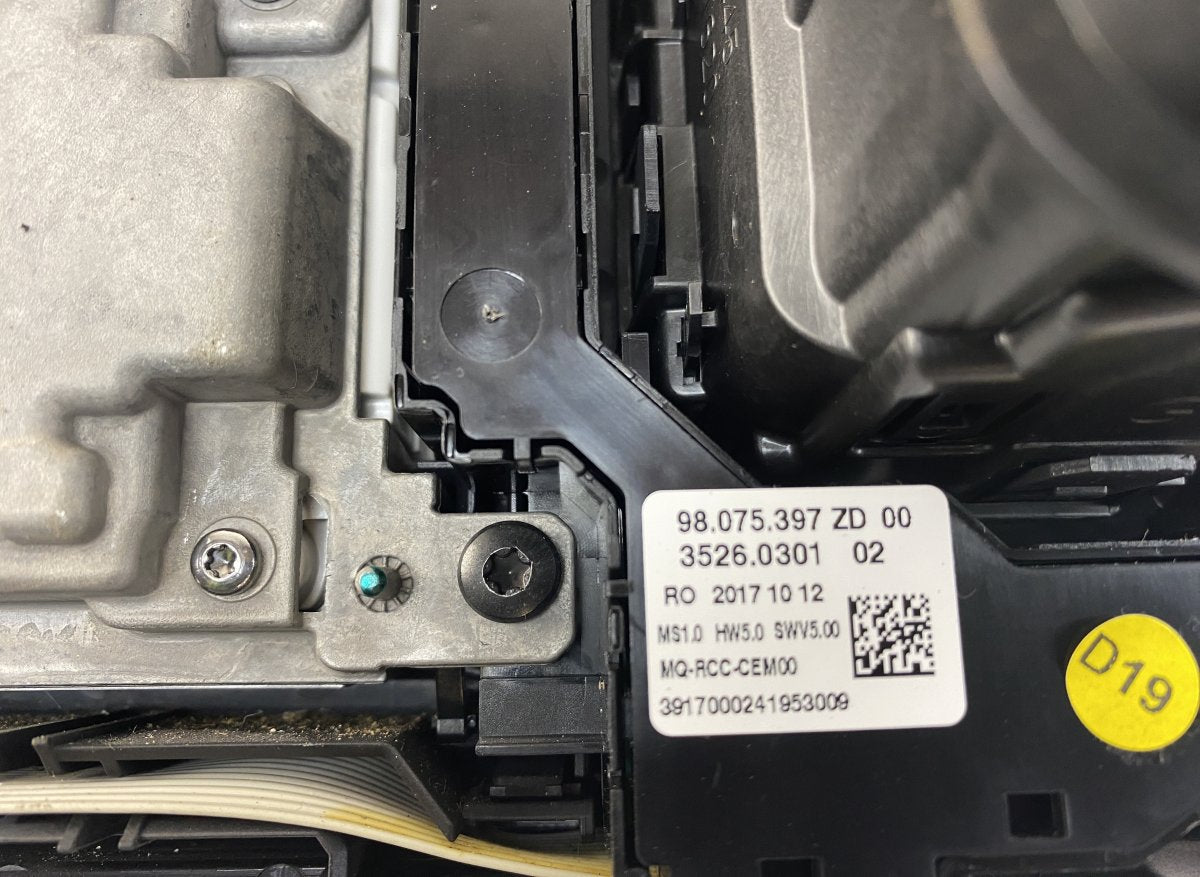 A3C00647400 A2C96215901 A2C14804001 A3C0064740101 Dash screen PEUGEOT EXPERT / TRAVELLER (2016-)