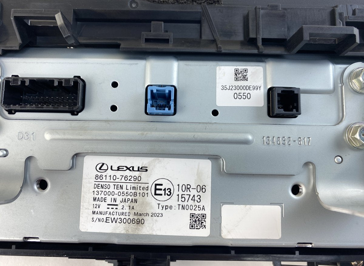 1370000550 137000-0550 Dash screen LEXUS UX (AA10, AH10) (2018-)