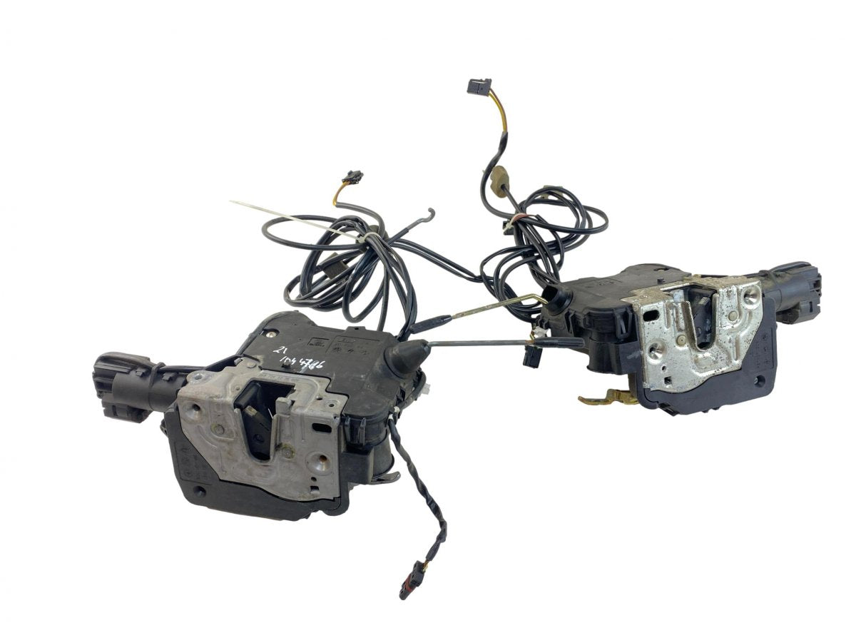A2097201235 A2097201335 Set of door locks (latches) MERCEDES-BENZ CLK (C209) (2002-2010)