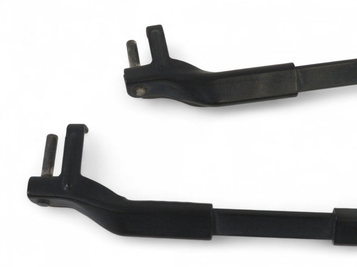 A2308201444 2308201444 A2308201344 2308201344 Windscreen Wiper Arm Right MERCEDES-BENZ SL-CLASS (R230) (2001-2012)