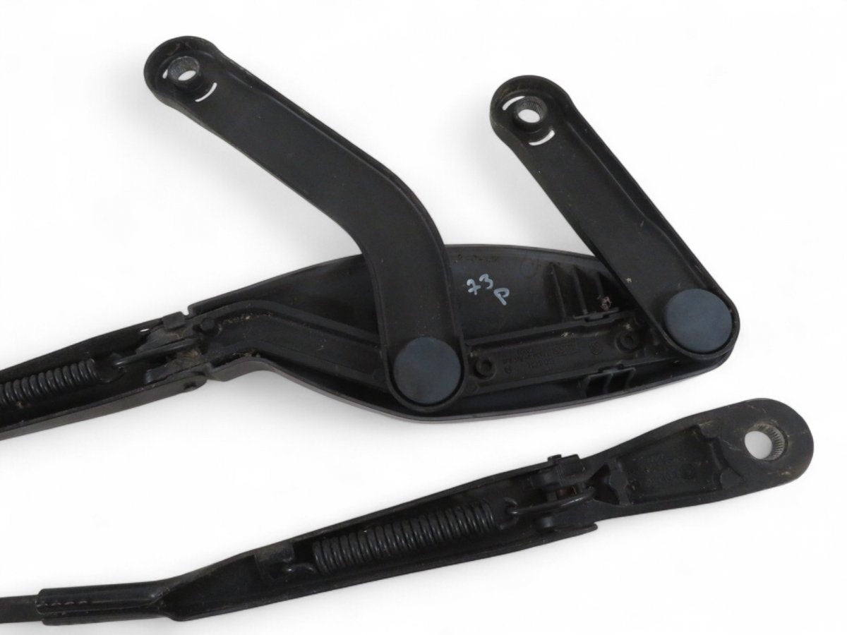 A2308201444 2308201444 A2308201344 2308201344 Windscreen Wiper Arm Right MERCEDES-BENZ SL-CLASS (R230) (2001-2012)