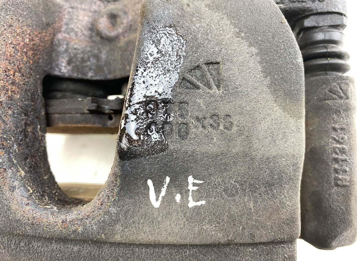A1674218200 Brake caliper Front right MERCEDES-BENZ GLE (W167, C167) (2018-)