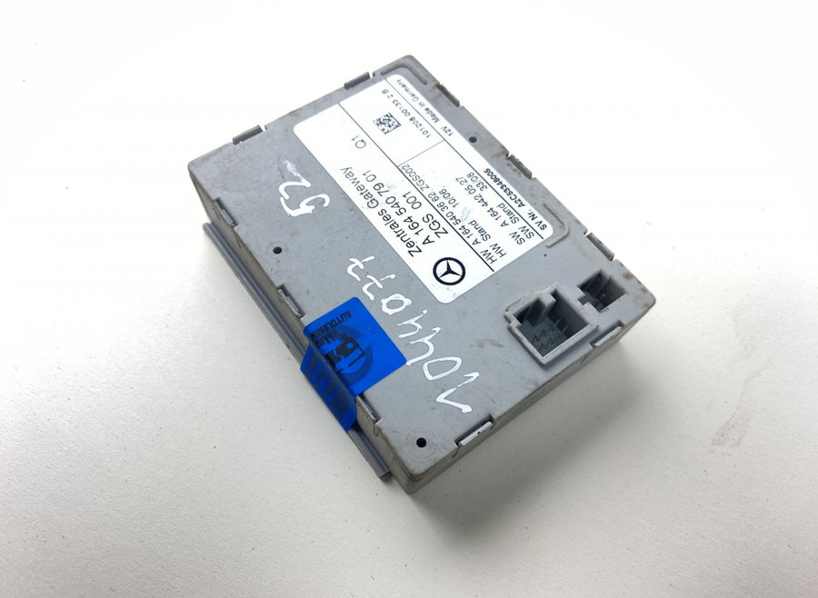 A2C53413674 A2C53101563 A2C53348005 Central gateway module MERCEDES-BENZ R-CLASS (W251) (2006-2013)