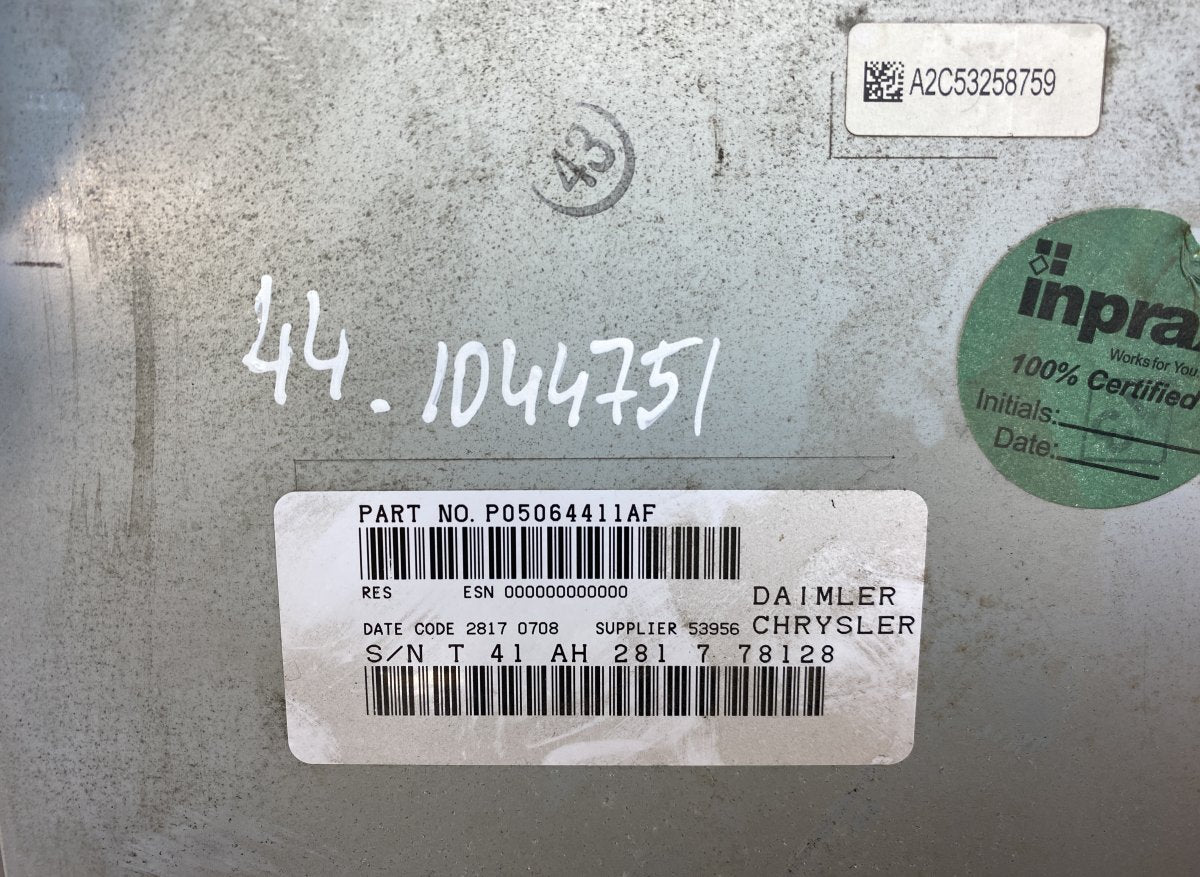 5064411AF Radio CHRYSLER VOYAGER V (RT) (2007-2016)