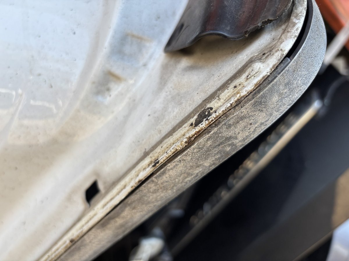 31457126 Door Front Left VOLVO XC60 I (2008-2017)