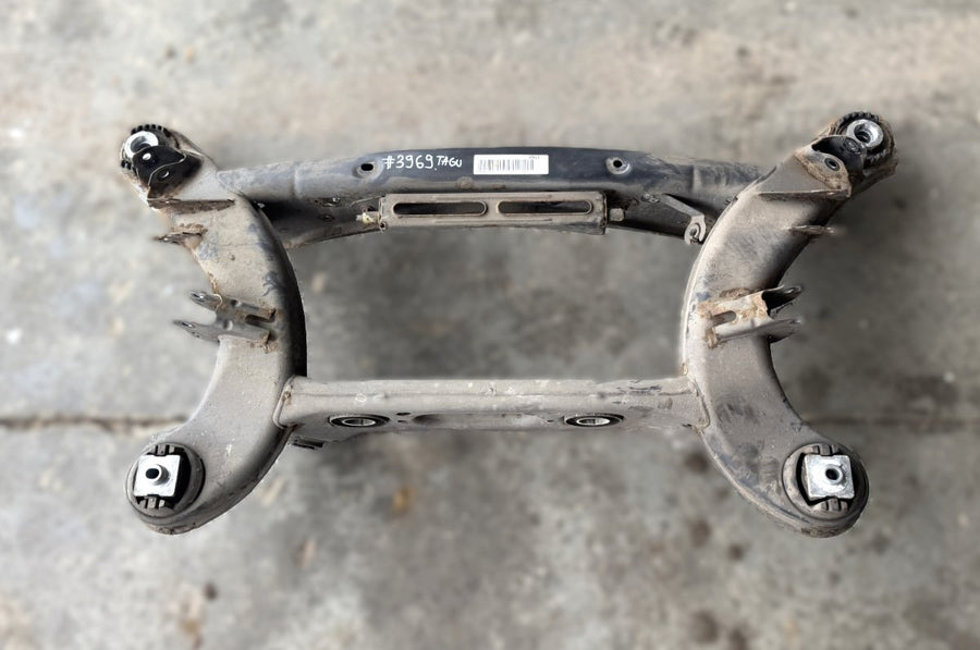 2073504901 Rear axle Beam MERCEDES-BENZ E-CLASS Coupe (C207) (2009-2016)