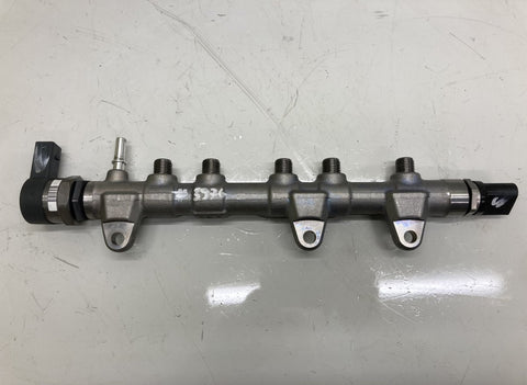 0445214315 851415402 Fuel Distributor / fuel rail BMW 2 Active Tourer (F45, F46) (2013-2021)