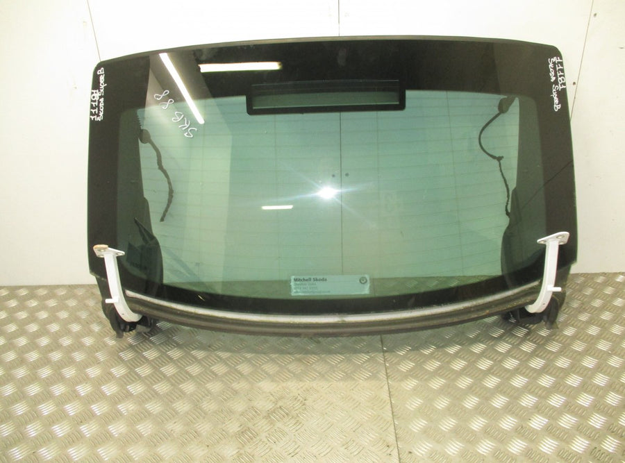 Rear Window glass SKODA SUPERB II (3T4, 3T5) (2008-2015)
