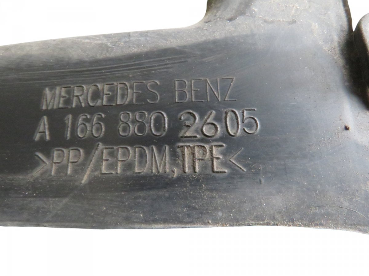 A1668802205 A1668802605 A1668840722 Fender inner liner Front left MERCEDES-BENZ GL-CLASS (X166) (2012-2019)