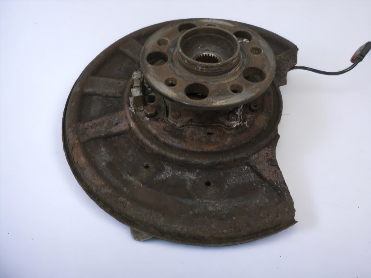 A2123502108 A2123500141 A2113570508 Wheel bearing housing rear left MERCEDES-BENZ E-CLASS (W212) (2009-2016)