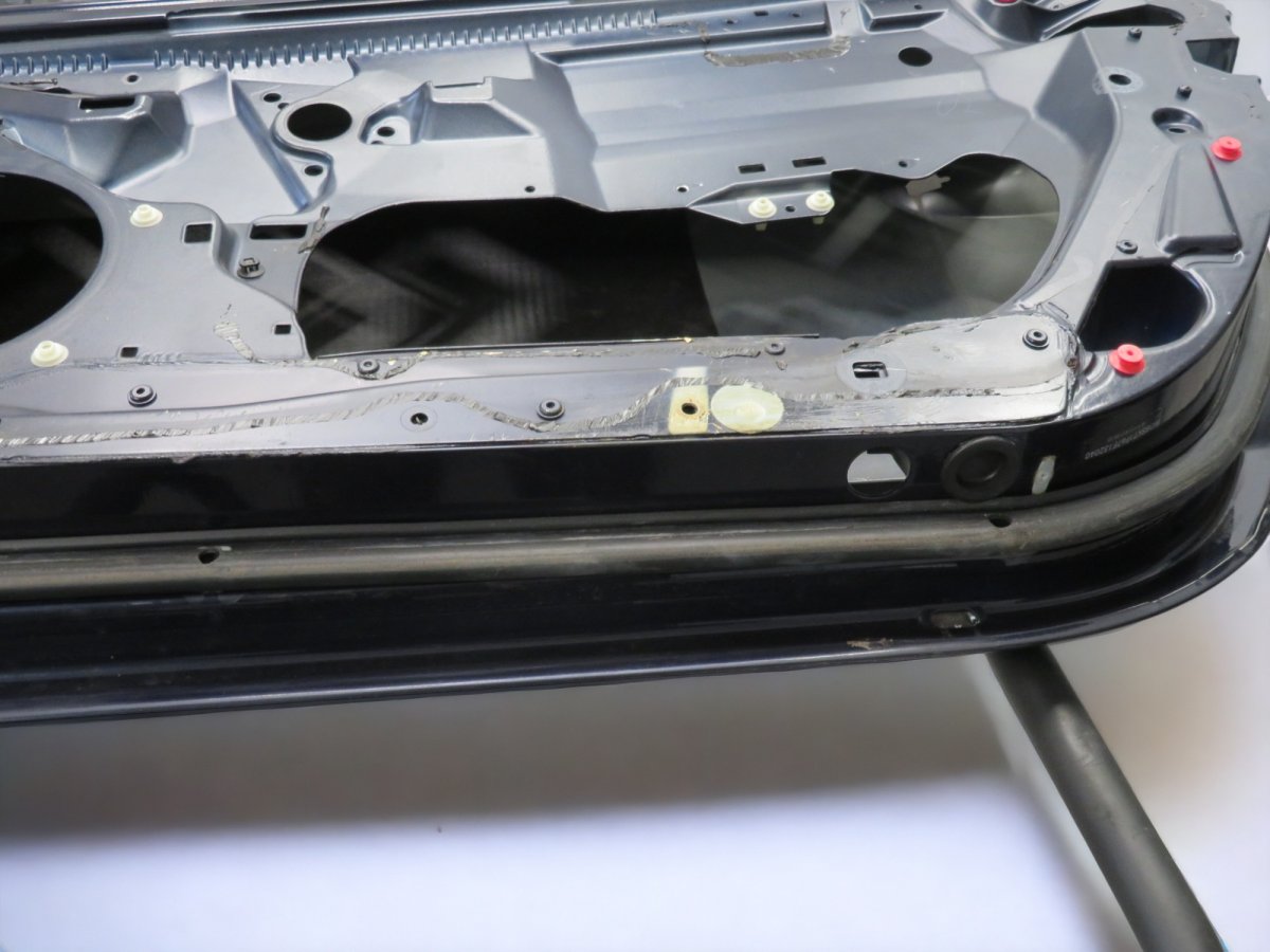 A2307200605 A1718175820 Door Front Right MERCEDES-BENZ SL-CLASS (R230) (2001-2012)