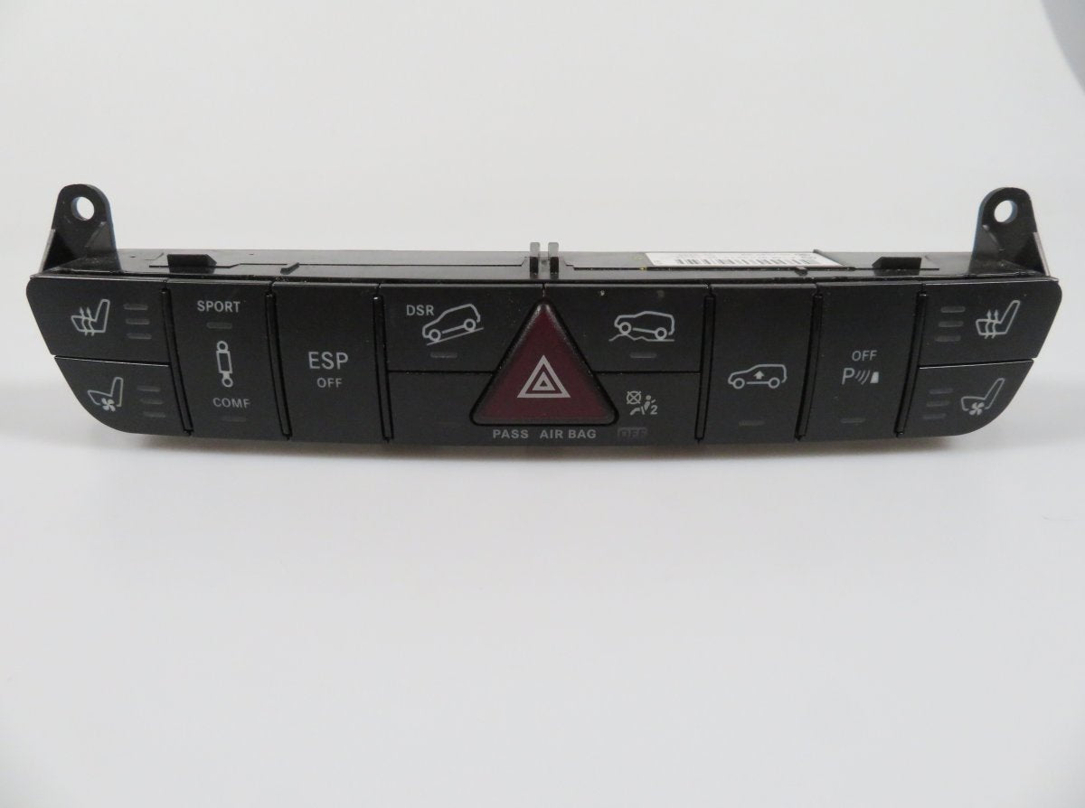 A1648709610 A16487096109174 A16487060109174 A1648706010 Hazard switch MERCEDES-BENZ GL-CLASS (X164) (2006-2012)