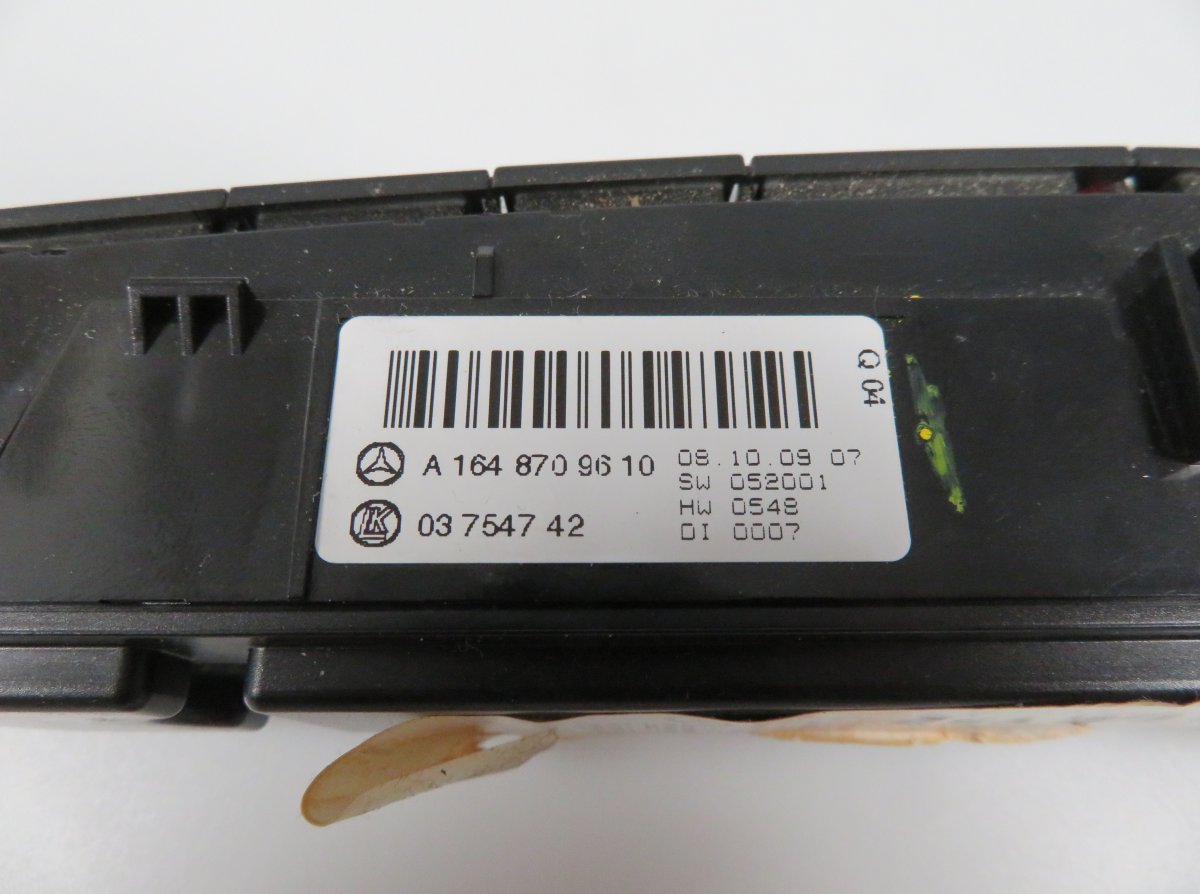 A1648709610 A16487096109174 A16487060109174 A1648706010 Hazard switch MERCEDES-BENZ GL-CLASS (X164) (2006-2012)