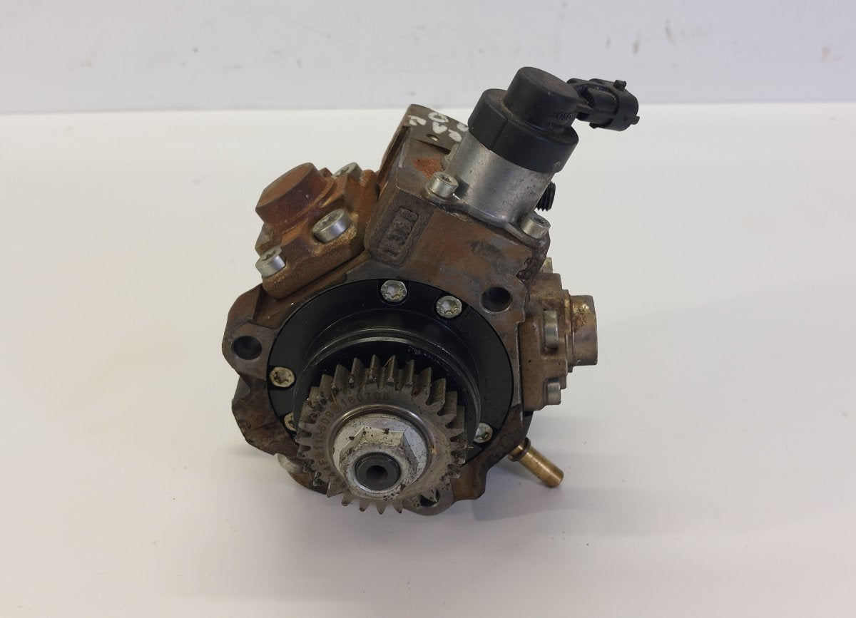 0445010170 8200804288 Fuel injection pump, diesel NISSAN X-TRAIL II (T31) (2007-2013)