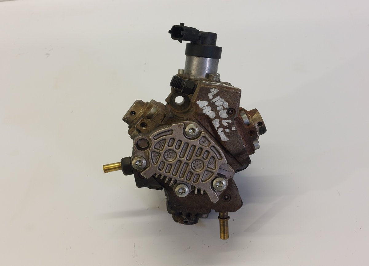 0445010170 8200804288 Fuel injection pump, diesel NISSAN X-TRAIL II (T31) (2007-2013)