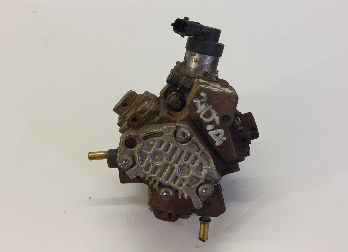 8200679828 0445010170 Fuel injection pump, diesel NISSAN X-TRAIL II (T31) (2007-2013)