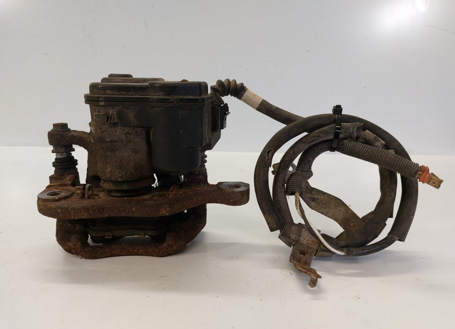 440104CA0A Brake caliper rear left NISSAN X-TRAIL III (T32) (2013-2022)