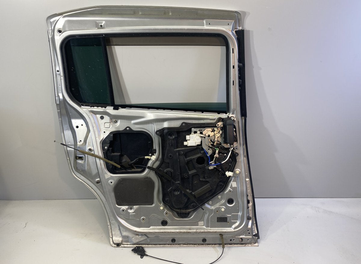 Sliding door left MAZDA 5 (CR19) (2004-2010)