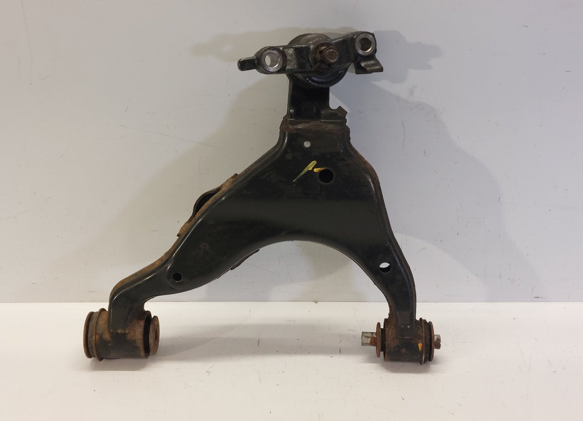 Front Axle Track Control Arm lower Right TOYOTA TACOMA II (N220) (2004-2015)