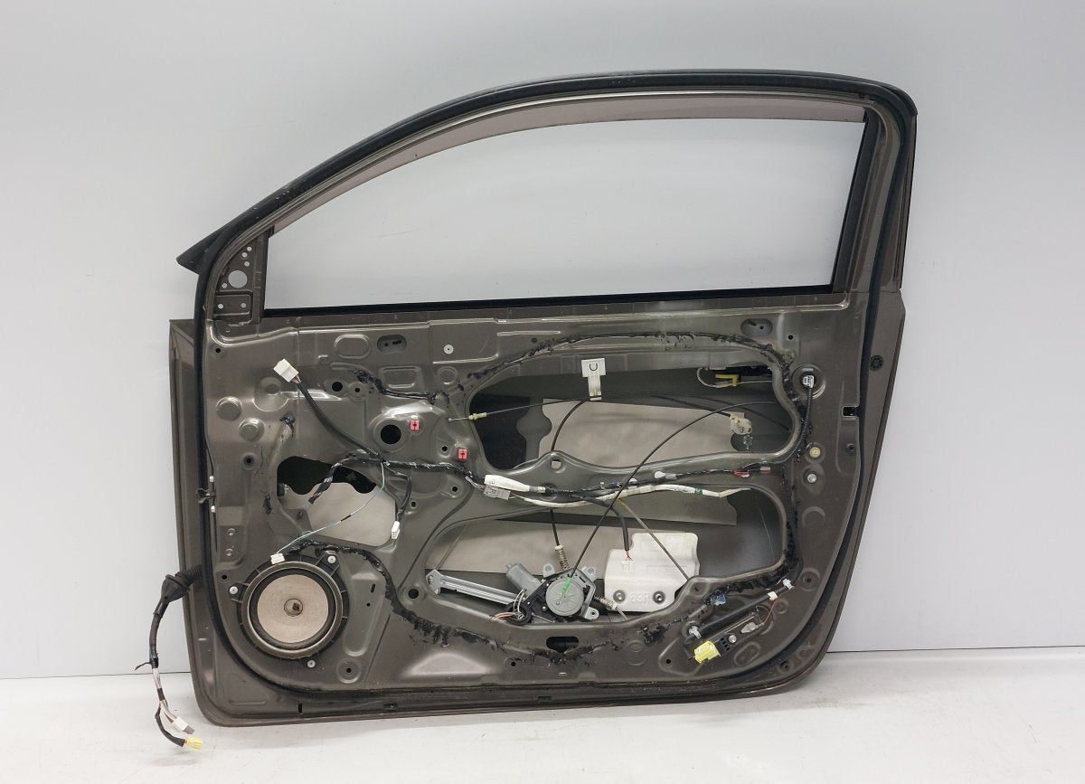 6700174010 Door Front Right TOYOTA iQ (AJ10) (2009-2015)