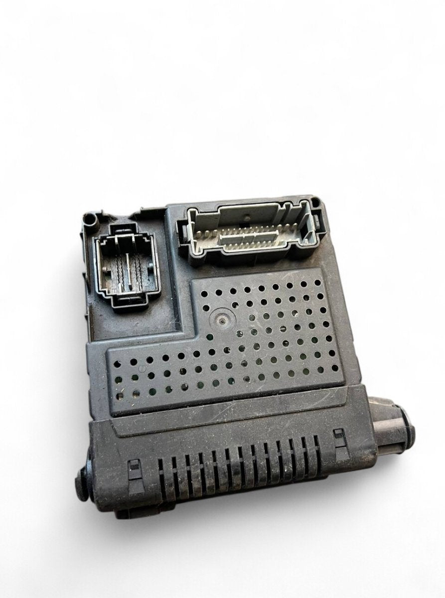 30728542 Fuse box VOLVO V70 II / XC70 I (P80) (2000-2007)
