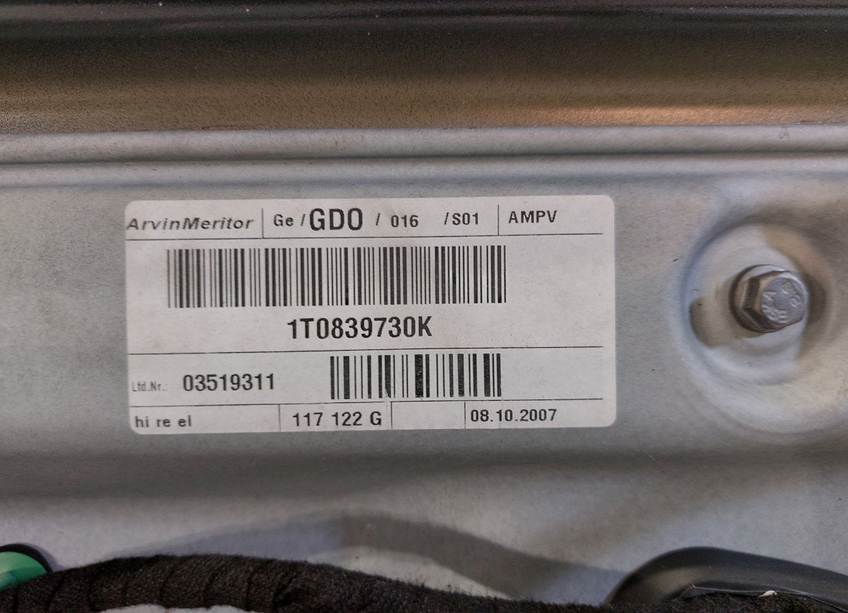 Door Rear Right VW TOURAN (1T1, 1T2) (2003-2010)