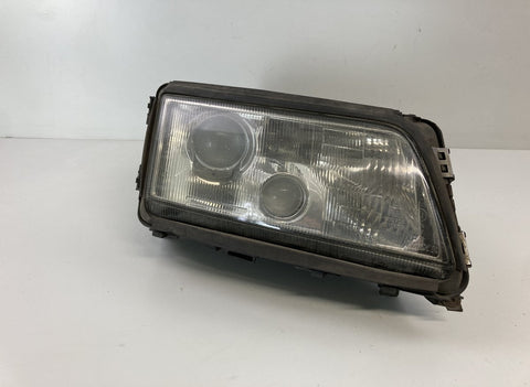 1305219054 0301047274 4D0941004P Headlight right AUDI A8 (4D2, 4D8) (1994-2002)