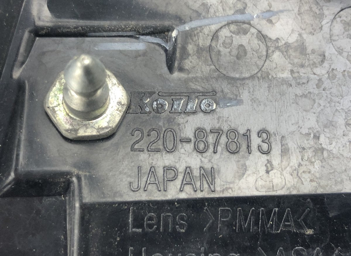 Tail light, right MITSUBISHI OUTLANDER II (CW, ZG, ZH) (2006-2012)