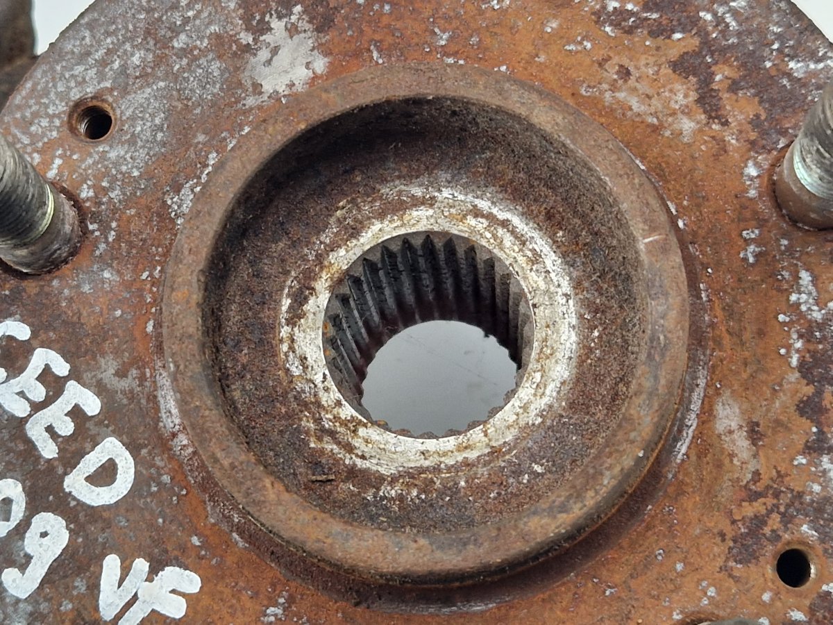 517152H100 Wheel bearing housing front left KIA CEE'D I (ED) (2006-2012)