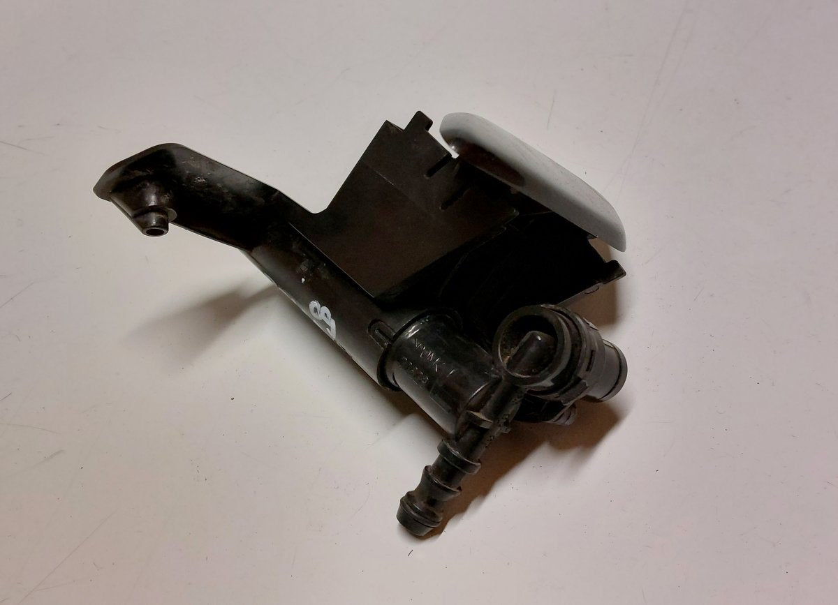 85207-02100 8520702100 Headlight Washer Nozzle Left TOYOTA COROLLA X (E140, E150) (2006-2012)
