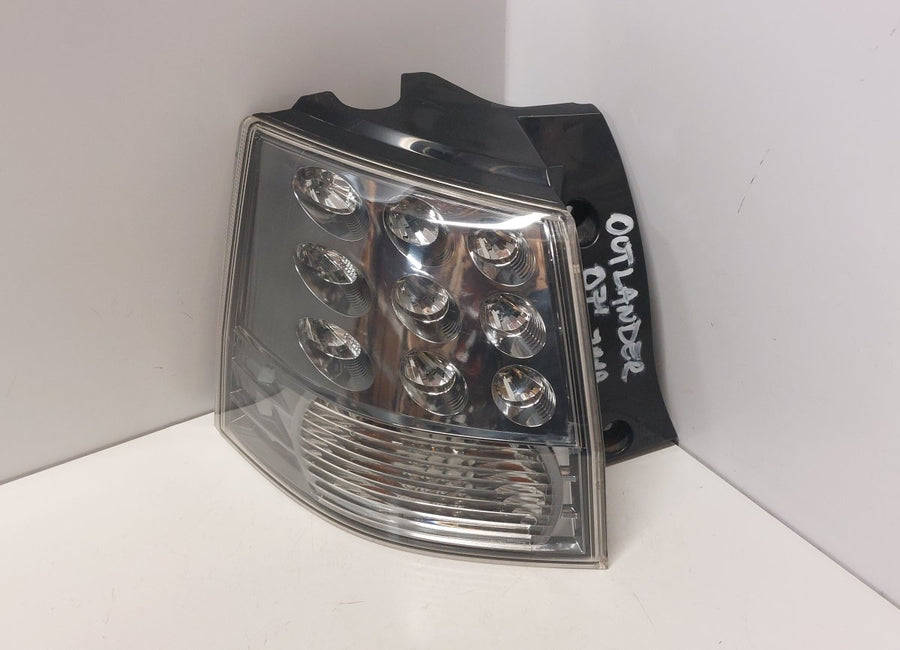 220-87813 22087813 Tail light left MITSUBISHI OUTLANDER II (CW, ZG, ZH) (2006-2012)
