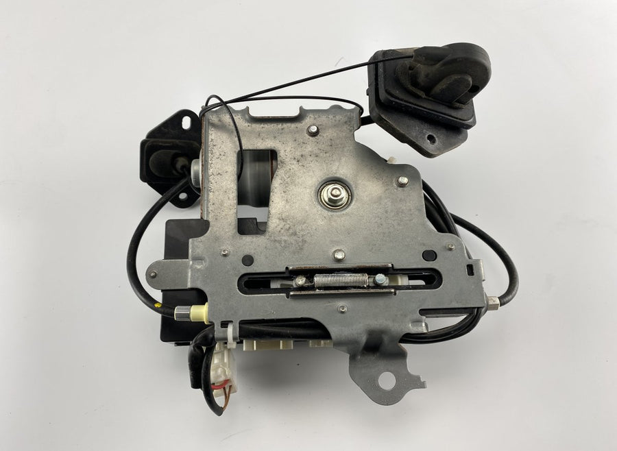 G52-39320-A G5239320A Sliding door electric motor left MAZDA 5 (CW) (2010-2018)