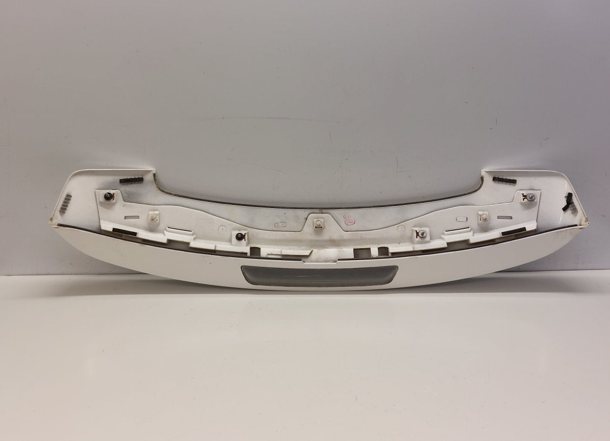 76085-05060 Bootlid / tailgate spoiler TOYOTA AVENSIS (T270) (2009-2018)