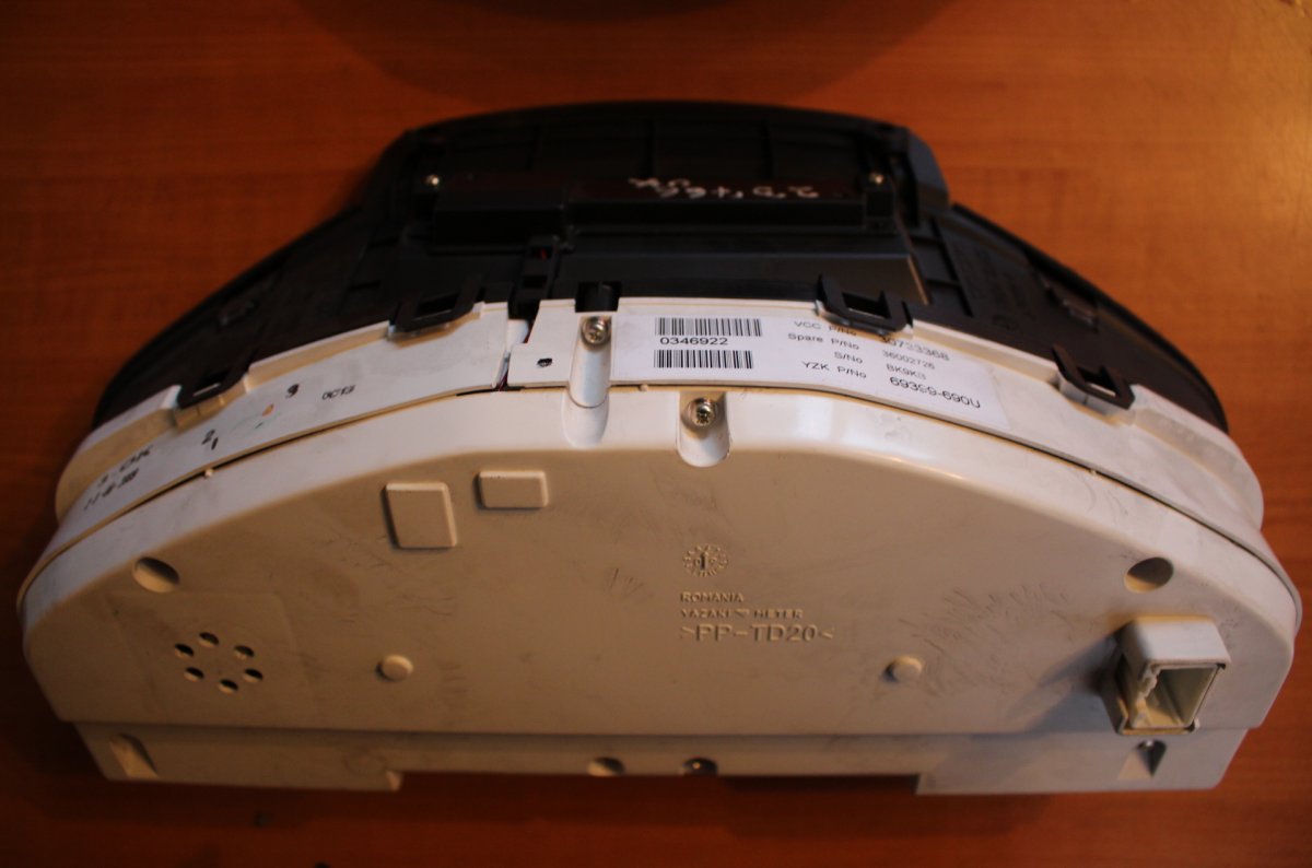 30733368 Instrument Cluster VOLVO V70 III (BW) (2007-2016)