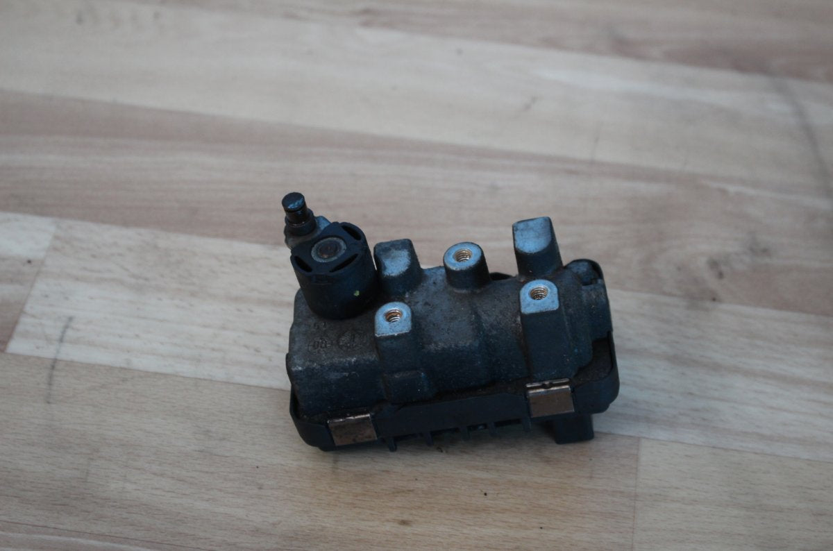 Turbocharger control valve / actuator LAND ROVER FREELANDER II (FA) (2006-2015)
