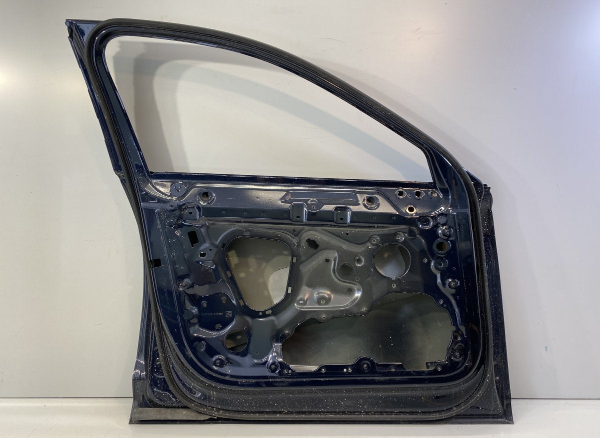 Door Front Left AUDI A6 / A6 ALLROAD (C7, 4G) (2010-2018)