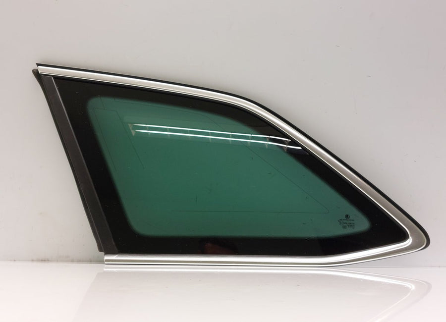 3V9845297L 43R-006723 Chassis Side Window glass Rear Left SKODA SUPERB III (3V3, 3V5) (2015-2024)