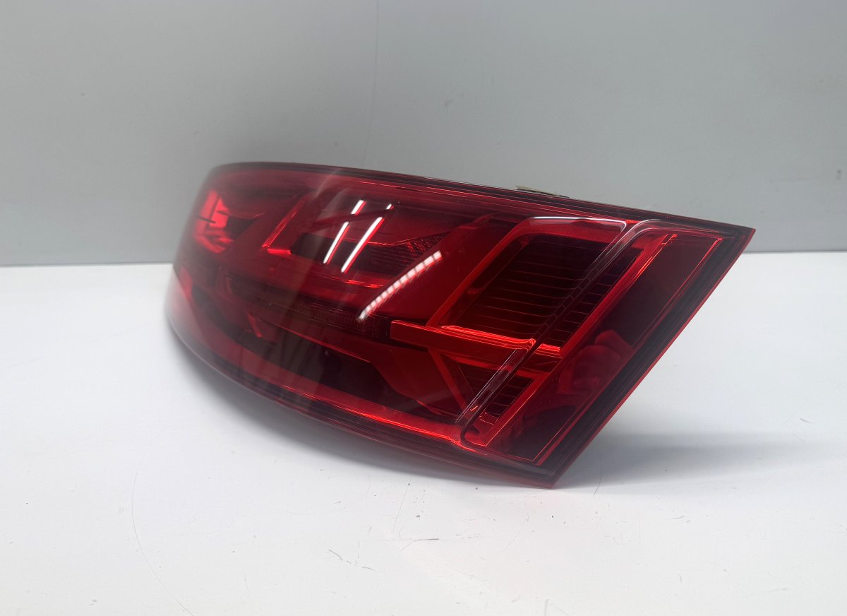4M0945094M Tail light, right AUDI Q7 (4MB, 4MG) (2015-)