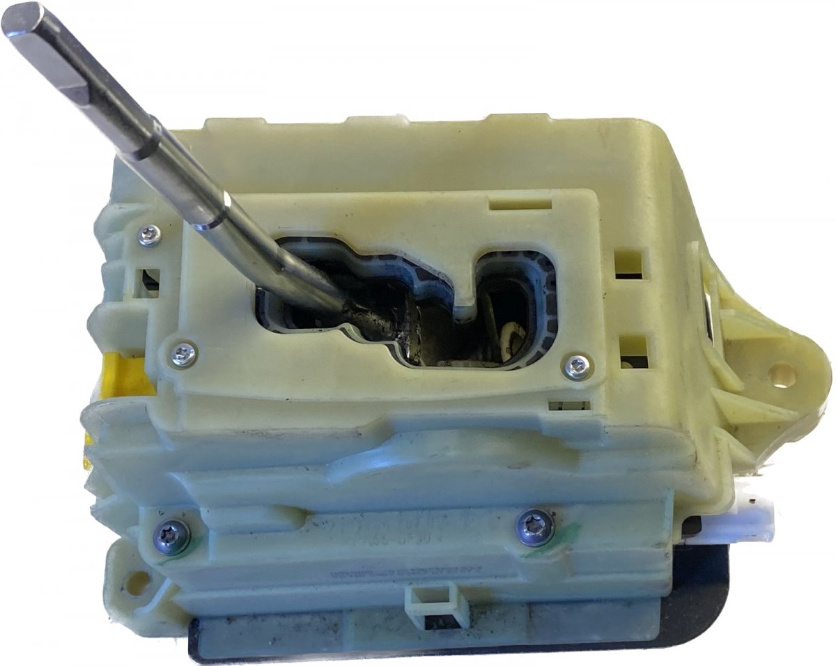 Gearshifting / lever, other MERCEDES-BENZ C-CLASS (W204) (2007-2013)