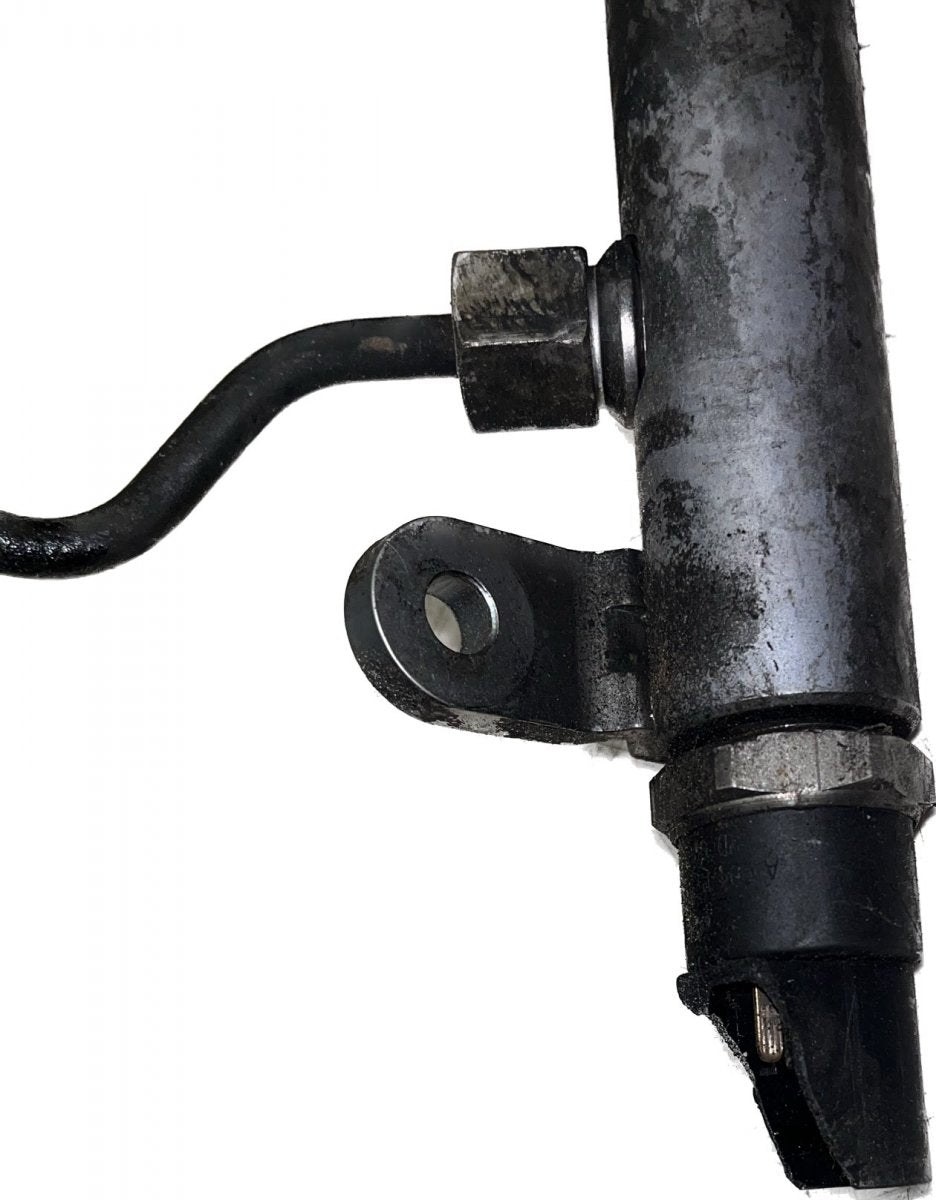 Fuel Distributor / fuel rail MERCEDES-BENZ ML-CLASS (W164) (2005-2011)