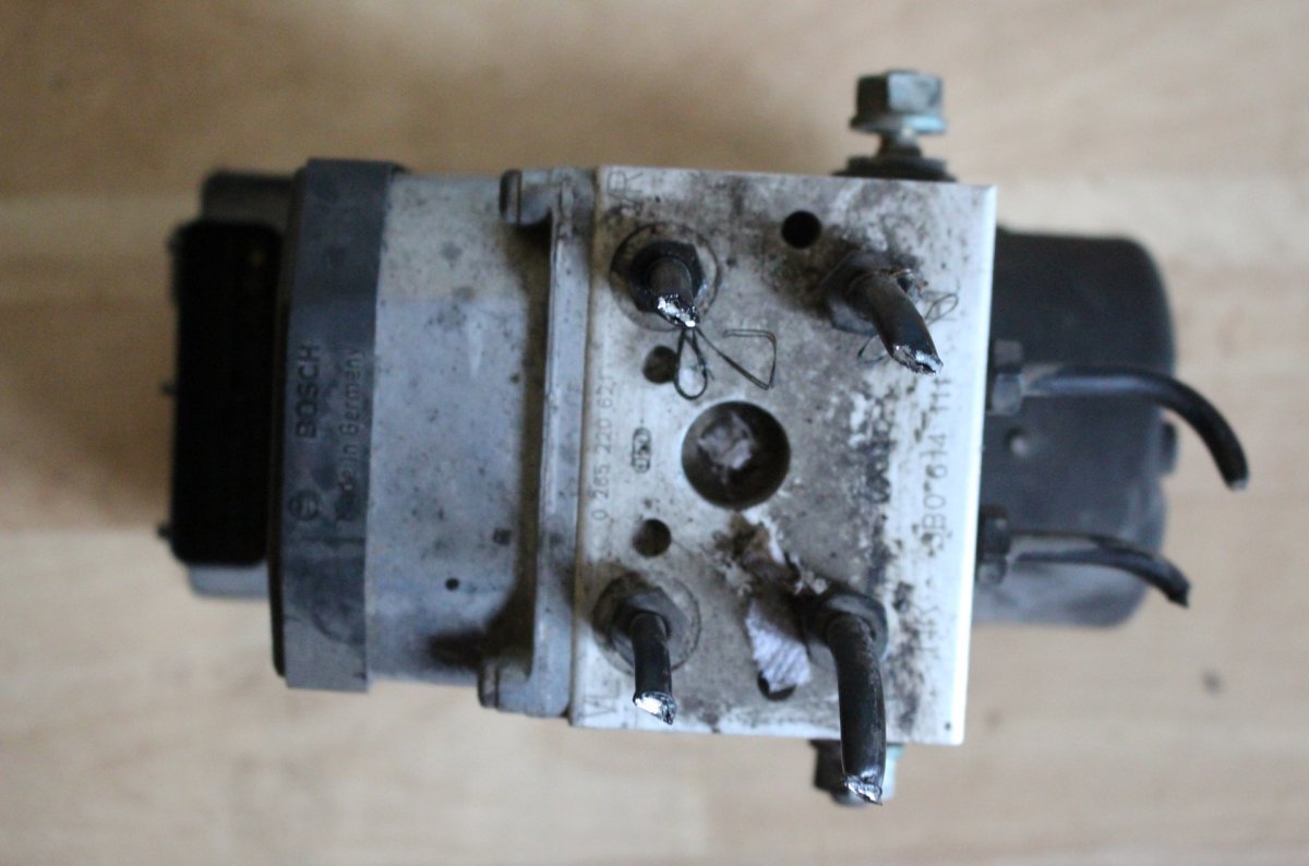 0273004573 ABS Control unit AUDI A4 (B5) (1994-2001)