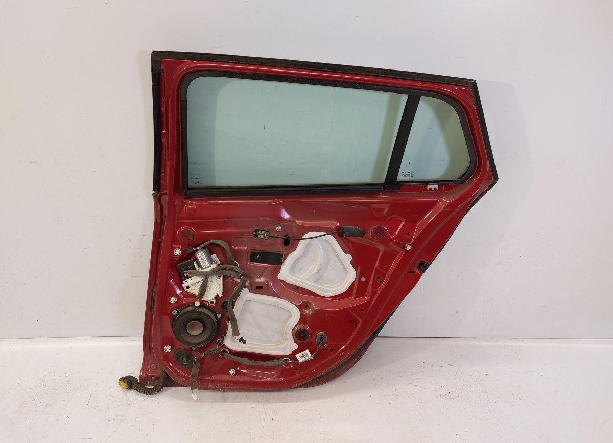 821120005R Door Rear Right RENAULT MEGANE III (DZ/BZ/KZ) (2008-2016)